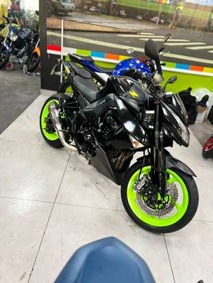 KAWASAKI-Z1000-2010