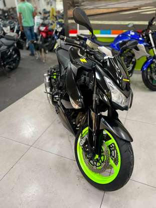 KAWASAKI-Z1000-2010