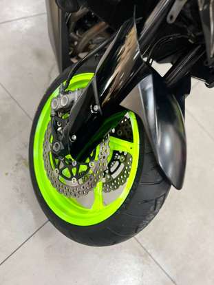 KAWASAKI-Z1000-2010