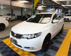 KIA CERATO 1.6 SX3 16V GASOLINA 4P AUTOMÁTICO KIA CERATO 1.6 SX3 16V GASOLINA 4P AUTOMÁTICO