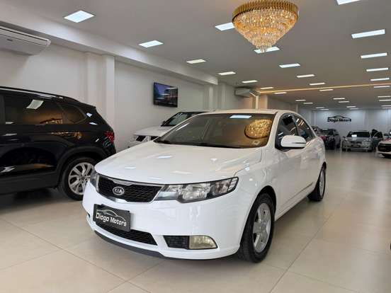 KIA-CERATO-1.6 EX3 SEDAN 16V GASOLINA 4P MANUAL KIA-CERATO-2011