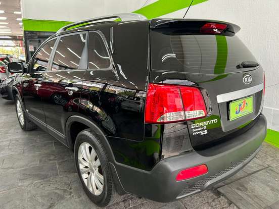 KIA-SORENTO-2012