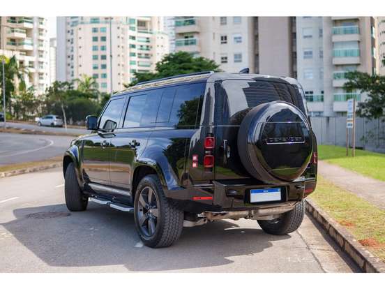 LAND ROVER-DEFENDER-2024