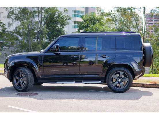 LAND ROVER-DEFENDER-2024