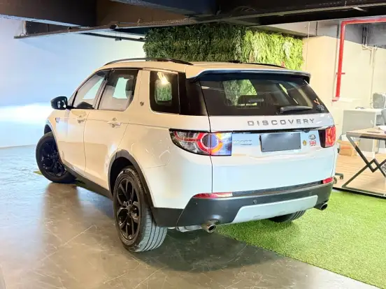 LAND ROVER-DISCOVERY SPORT-2.0 16V SI4 TURBO GASOLINA HSE 4P AUTOMÁTICO LAND ROVER-DISCOVERY SPORT-2015
