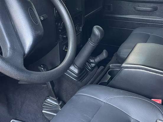 LAND ROVER-DEFENDER-2.4 110 SW 4X4 TURBO DIESEL 4P MANUAL LAND ROVER-DEFENDER-2009