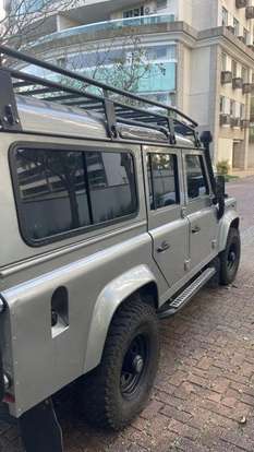 LAND ROVER-DEFENDER-2009