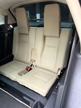 LAND ROVER-DISCOVERY SPORT-2016