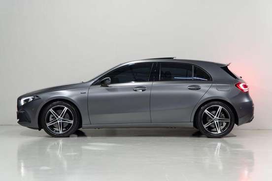 MERCEDES-BENZ-A 250-2018