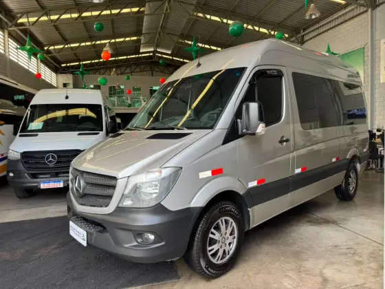 MERCEDES-BENZ SPRINTER 2.2 415 CDI VAN 16 LUGARES TETO ALTO 16V BI-TURBO DIESEL MANUAL MERCEDES-BENZ SPRINTER 2.2 415 CDI VAN 16 LUGARES TETO ALTO 16V BI-TURBO DIESEL MANUAL