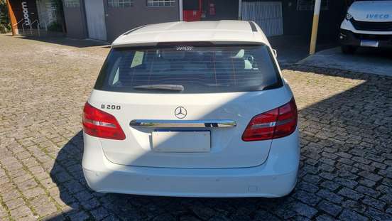 MERCEDES-BENZ-B 200-2013