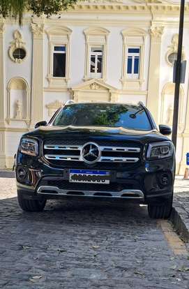 MERCEDES-BENZ-GLB 200-2021