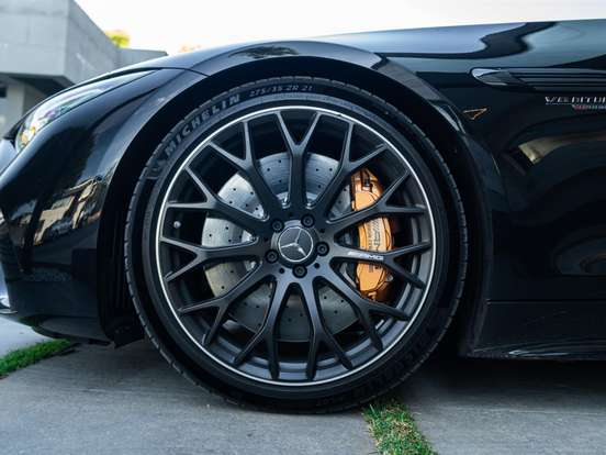 MERCEDES-BENZ-SL 63 AMG-4.0 V8 TURBO PHEV S E PERFORMANCE 4MATIC+ SPEEDSHIFT MERCEDES-BENZ-SL 63 AMG-2025