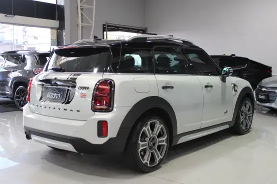 MINI-COUNTRYMAN-2022