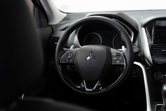 MITSUBISHI-ECLIPSE CROSS-2024