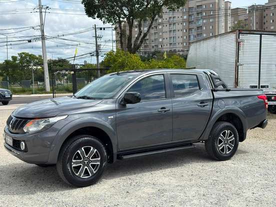 MITSUBISHI-L200 TRITON-2.4 16V TURBO DIESEL SPORT GLS CD 4P 4X4 AUTOMÁTICO MITSUBISHI-L200 TRITON-2020