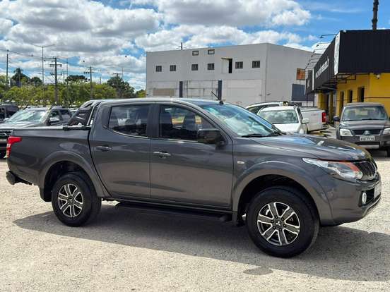 MITSUBISHI-L200 TRITON-2.4 16V TURBO DIESEL SPORT GLS CD 4P 4X4 AUTOMÁTICO MITSUBISHI-L200 TRITON-2020
