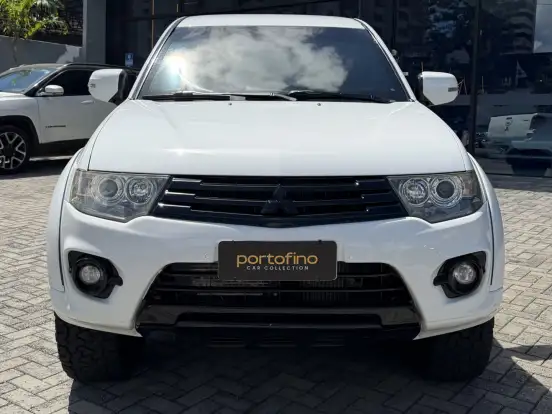 MITSUBISHI-L200 TRITON-3.2 HPE 4X4 CD 16V TURBO INTERCOOLER DIESEL 4P AUTOMÁTICO MITSUBISHI-L200 TRITON-2014
