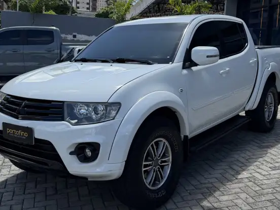 MITSUBISHI-L200 TRITON-3.2 HPE 4X4 CD 16V TURBO INTERCOOLER DIESEL 4P AUTOMÁTICO MITSUBISHI-L200 TRITON-2014