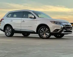 MITSUBISHI OUTLANDER 2.2 MIVEC DI-D DIESEL HPE-S AWD AUTOMÁTICO MITSUBISHI OUTLANDER 2.2 MIVEC DI-D DIESEL HPE-S AWD AUTOMÁTICO