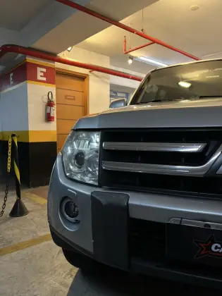 MITSUBISHI PAJERO FULL 3.2 HPE 4X4 16V TURBO INTERCOOLER DIESEL 2P AUTOMÁTICO