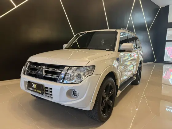 MITSUBISHI PAJERO FULL 3.2 HPE 4X4 16V TURBO INTERCOOLER DIESEL 4P AUTOMÁTICO MITSUBISHI PAJERO FULL 3.2 HPE 4X4 16V TURBO INTERCOOLER DIESEL 4P AUTOMÁTICO