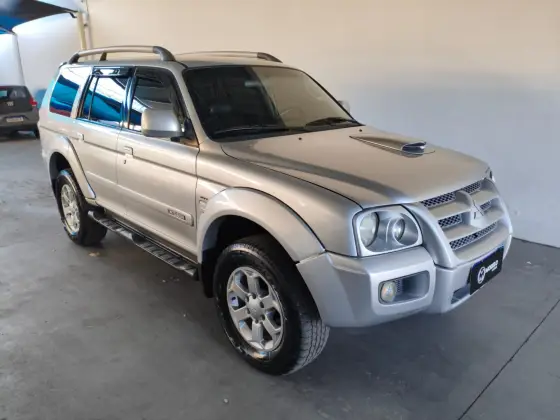 MITSUBISHI PAJERO SPORT 3.5 HPE 4X4 V6 24V FLEX 4P AUTOMÁTICO MITSUBISHI PAJERO SPORT 3.5 HPE 4X4 V6 24V FLEX 4P AUTOMÁTICO