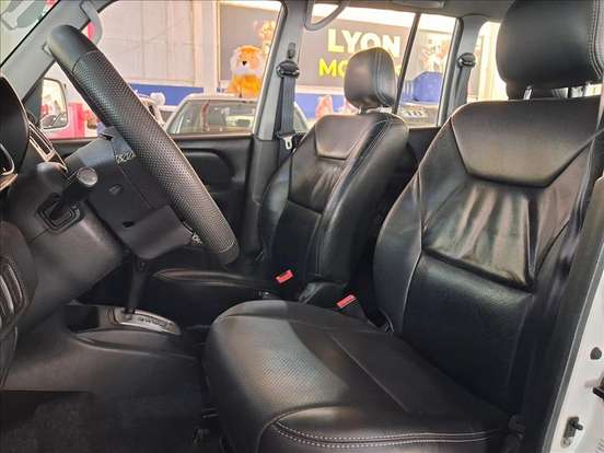 MITSUBISHI-PAJERO TR4-2.0 4X2 16V 140CV FLEX 4P AUTOMÁTICO MITSUBISHI-PAJERO TR4-2012