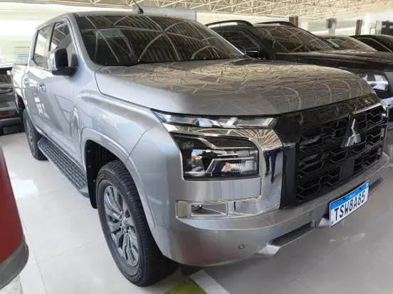 MITSUBISHI-TRITON-2.4 BITURBO DIESEL CD HPE-S 4X4 AUTOMÁTICO MITSUBISHI-TRITON-2025