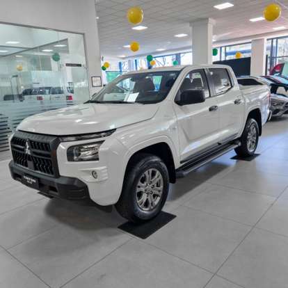 MITSUBISHI-TRITON-2026