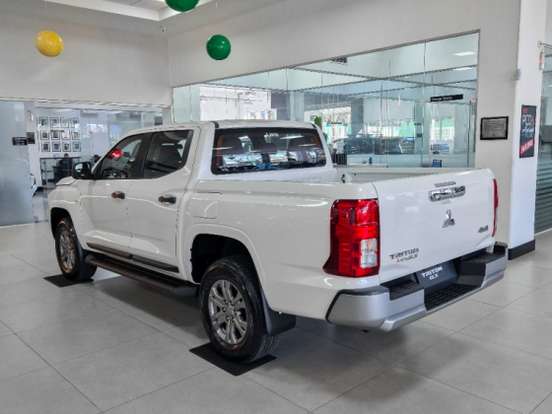 MITSUBISHI-TRITON-2.4 BITURBO DIESEL CD GLS 4X4 AUTOMÁTICO MITSUBISHI-TRITON-2026