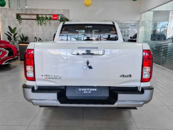 MITSUBISHI-TRITON-2.4 BITURBO DIESEL CD GLS 4X4 AUTOMÁTICO MITSUBISHI-TRITON-2026