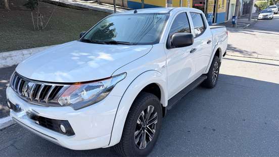 MITSUBISHI-L200 TRITON-2024