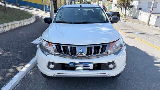 MITSUBISHI-L200 TRITON-2024