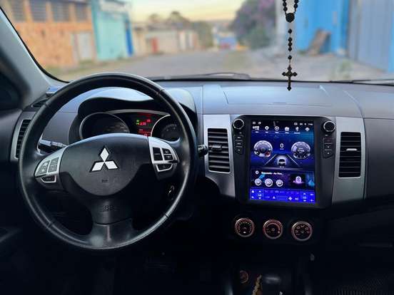 MITSUBISHI-OUTLANDER-2.4 4X4 16V GASOLINA 4P AUTOMÁTICO MITSUBISHI-OUTLANDER-2008