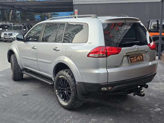 MITSUBISHI-PAJERO DAKAR-2014