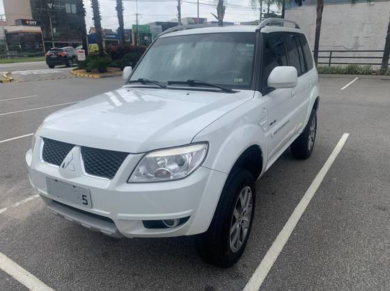 MITSUBISHI PAJERO TR4 2.0 4X4 16V 140CV FLEX 4P AUTOMÁTICO