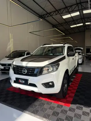 NISSAN FRONTIER 2.3 16V TURBO DIESEL ATTACK CD 4X4 AUTOMÁTICO NISSAN FRONTIER 2.3 16V TURBO DIESEL ATTACK CD 4X4 AUTOMÁTICO