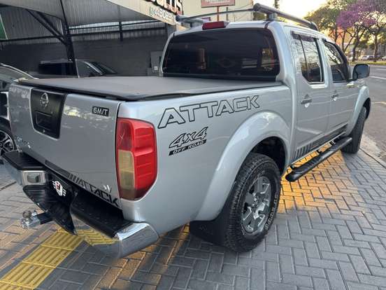 NISSAN-FRONTIER-2015