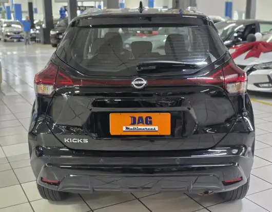 NISSAN-KICKS-2022