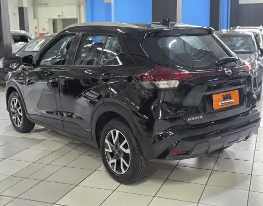 NISSAN-KICKS-2022