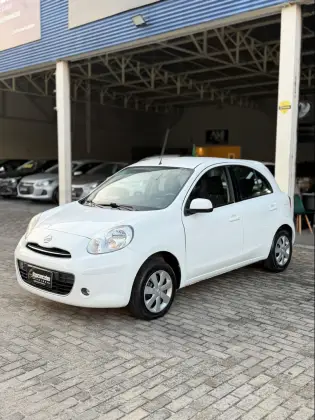 NISSAN MARCH 1.0 S 16V FLEX 4P MANUAL NISSAN MARCH 1.0 S 16V FLEX 4P MANUAL