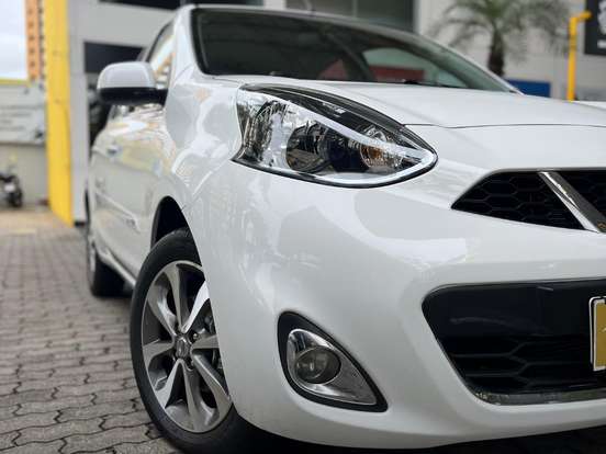 NISSAN-MARCH-1.6 SL 16V FLEX 4P XTRONIC NISSAN-MARCH-2017