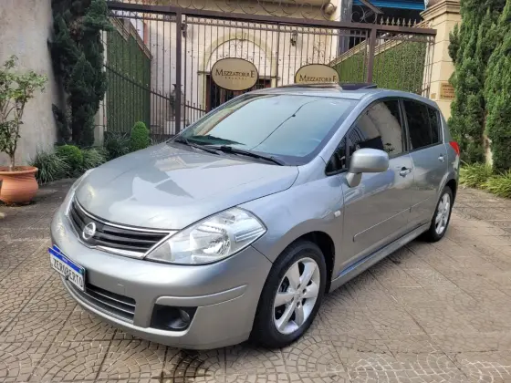 NISSAN TIIDA 1.8 SL 16V FLEX 4P AUTOMÁTICO