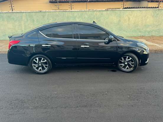 NISSAN-VERSA-1.6 16V FLEXSTART UNIQUE 4P XTRONIC NISSAN-VERSA-2016