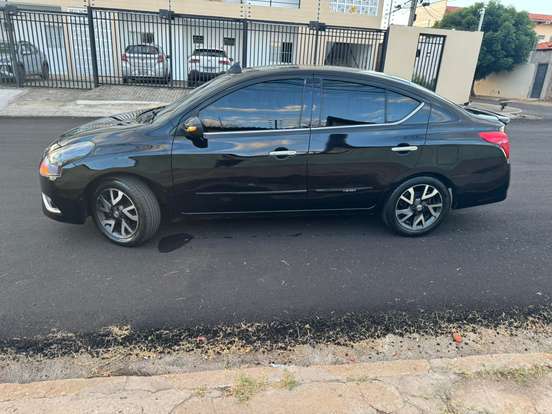 NISSAN-VERSA-1.6 16V FLEXSTART UNIQUE 4P XTRONIC NISSAN-VERSA-2016