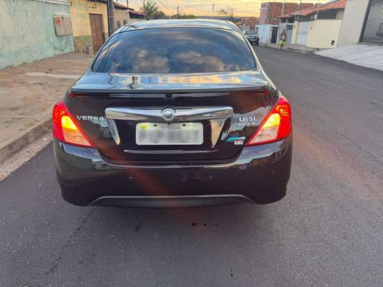 NISSAN-VERSA-1.6 16V FLEXSTART UNIQUE 4P XTRONIC NISSAN-VERSA-2016
