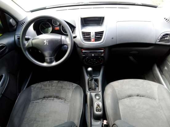PEUGEOT-207-2008