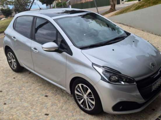 PEUGEOT-208-1.6 GRIFFE 16V FLEX 4P AUTOMÁTICO PEUGEOT-208-2019
