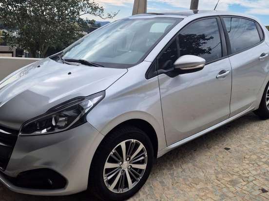 PEUGEOT-208-1.6 GRIFFE 16V FLEX 4P AUTOMÁTICO PEUGEOT-208-2019